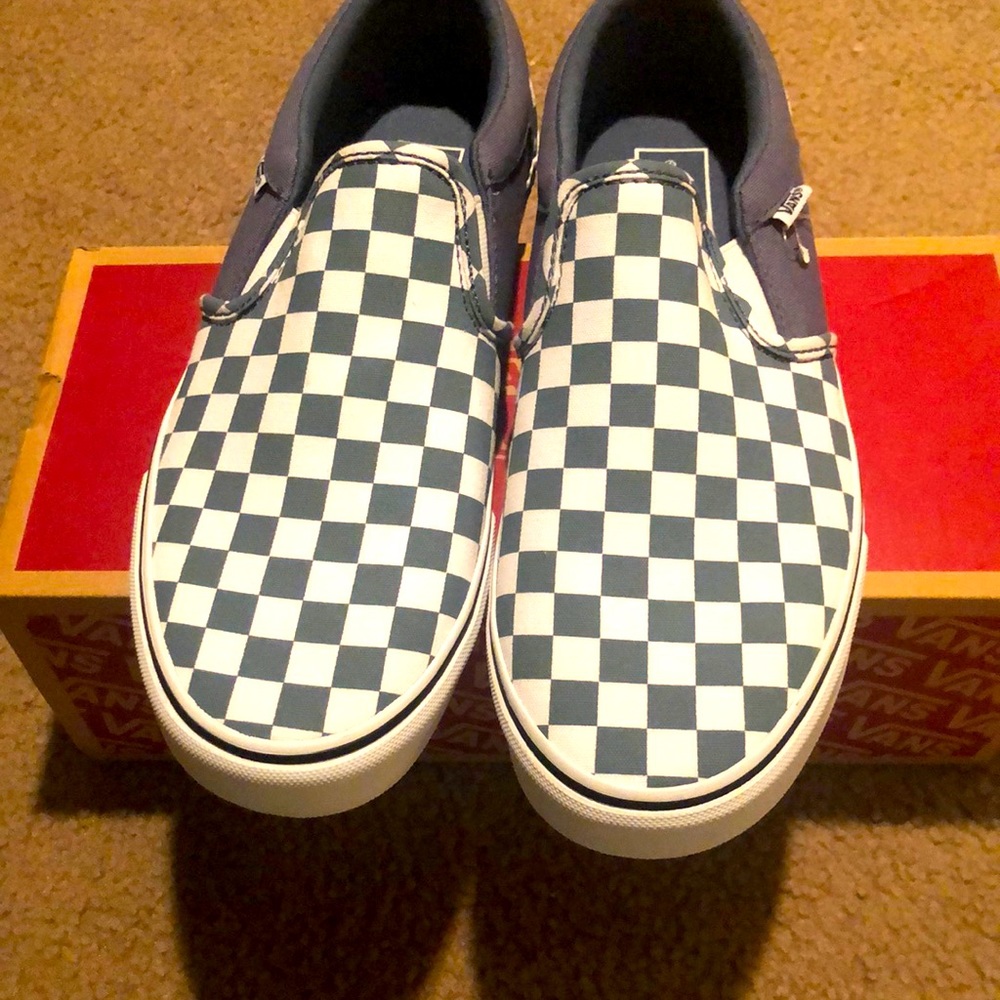 Vans shoes size US 9,5 new